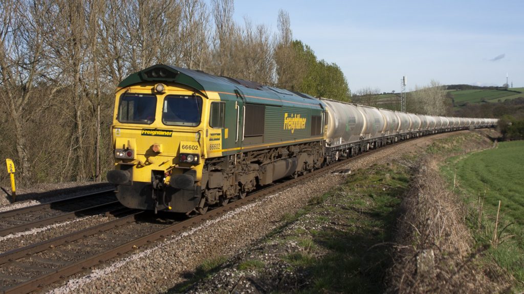 Атаки на железнодорожную систему Великобритании исходят от национальных государств